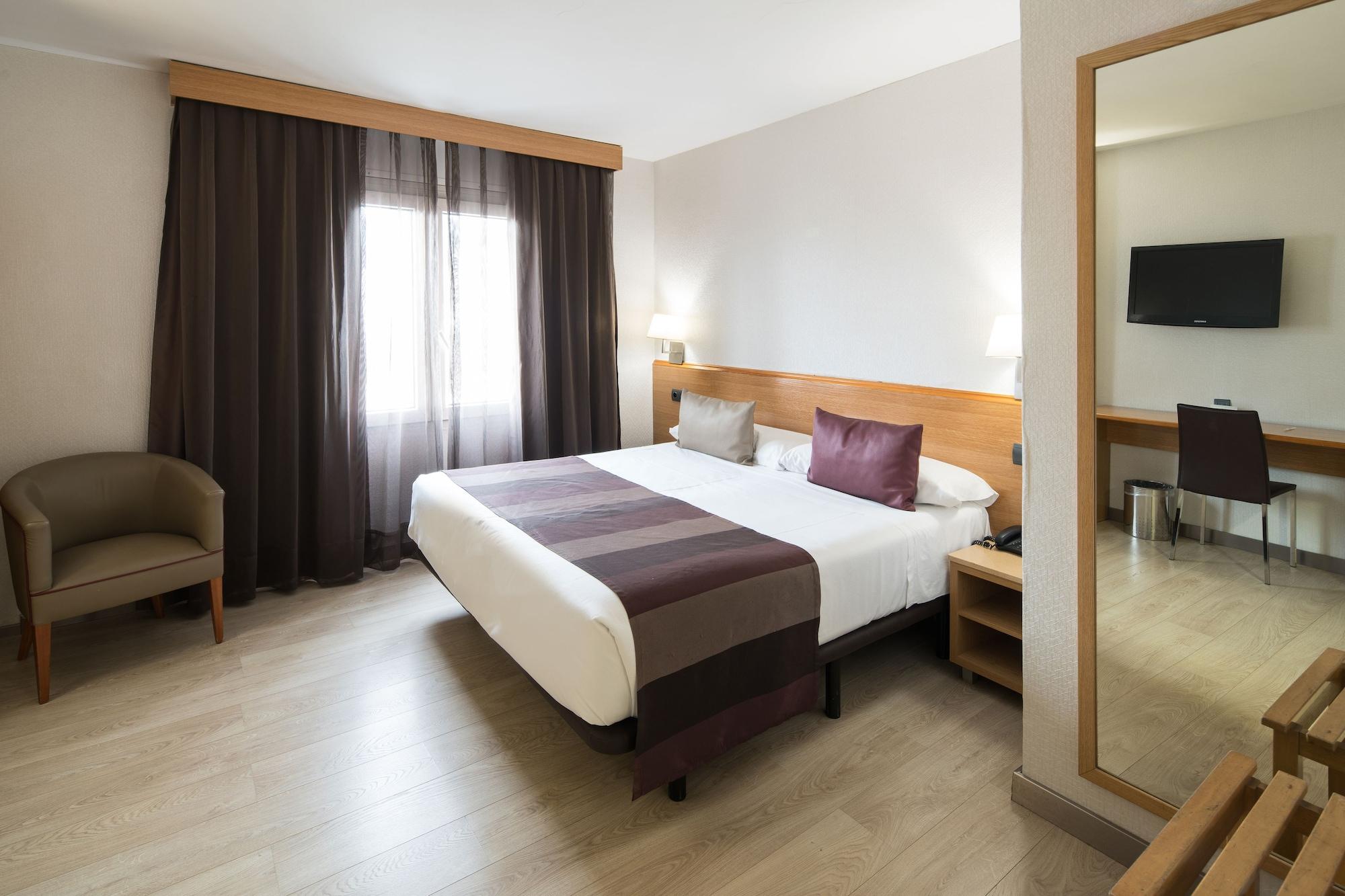 Hotel Catalonia Park Gueell 3*