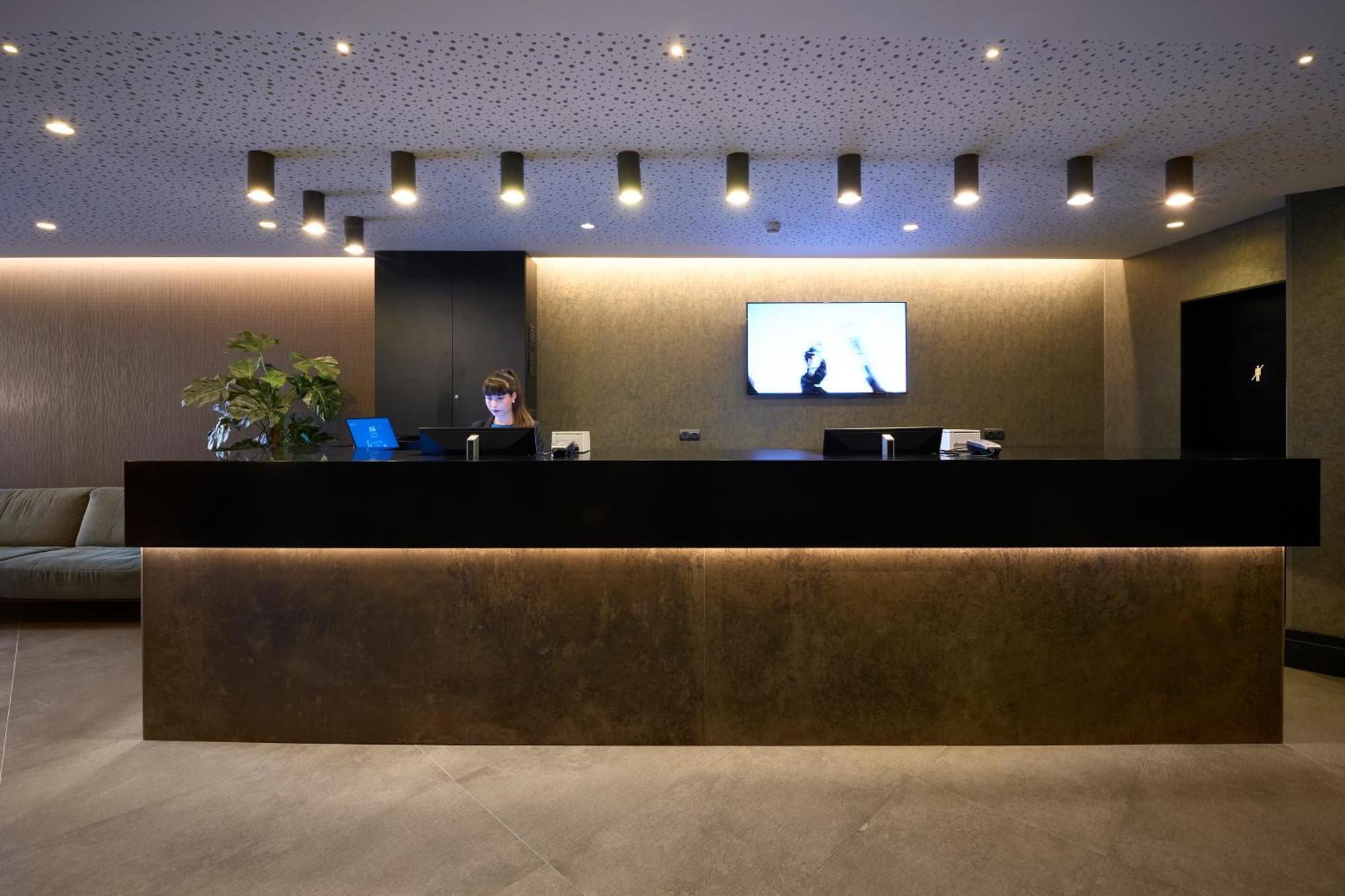 Catalonia Park Gueell Hotel