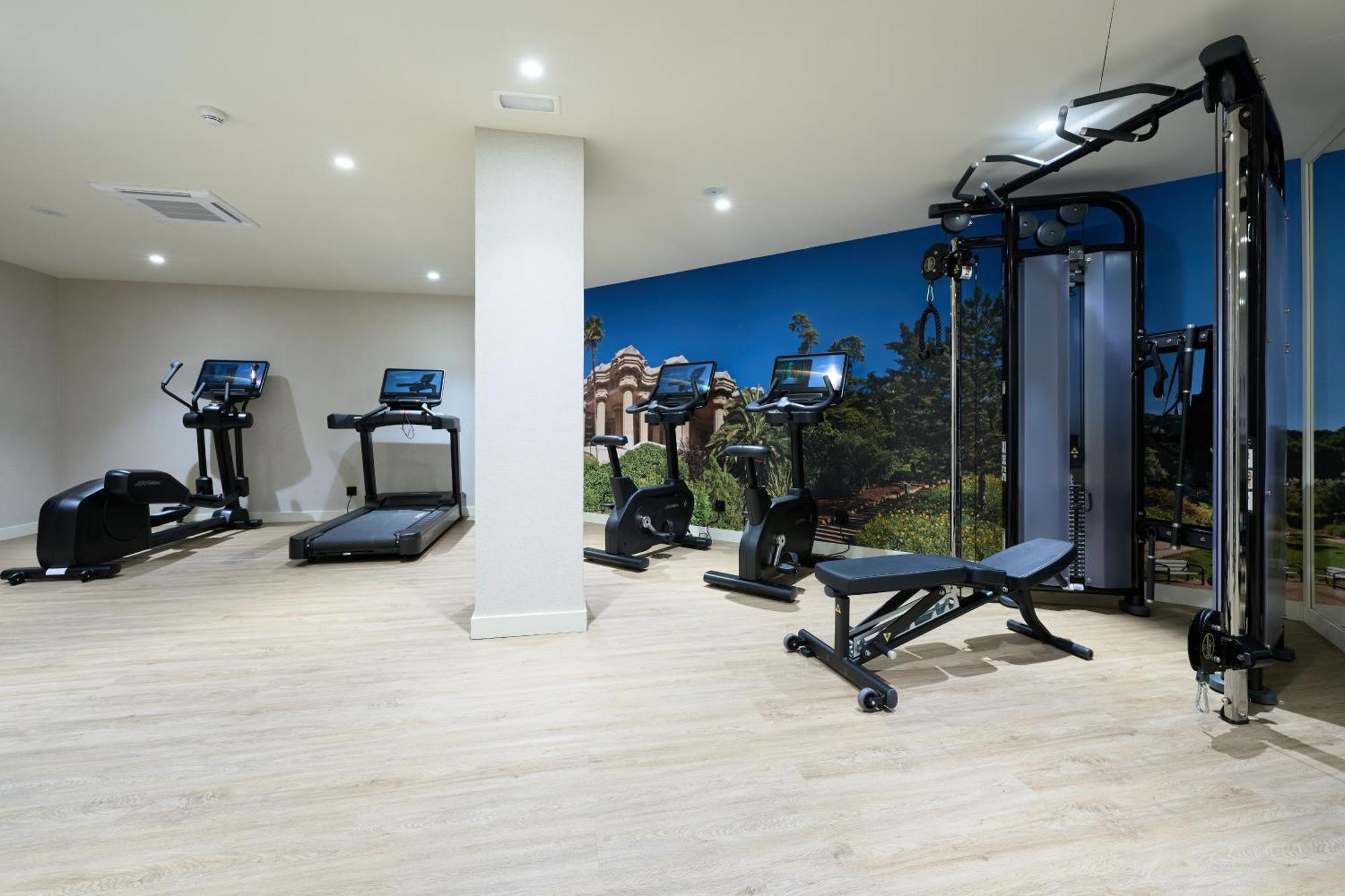 Hotel Catalonia Park Gueell